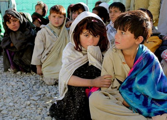 800px-Khost_children_in_2010